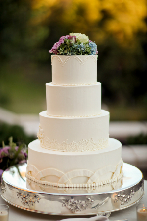 Simple Wedding Cake With Hydrangeas