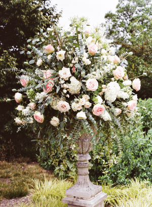 Elegant Outdoor Rose Arrangement