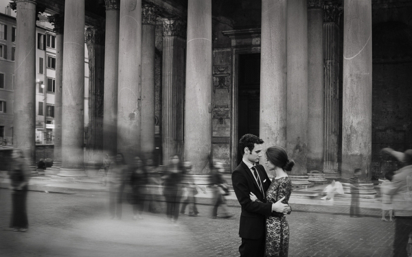 Engagement Photo at the Pantheon