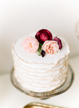 Simple One Tier Cake with Flowers