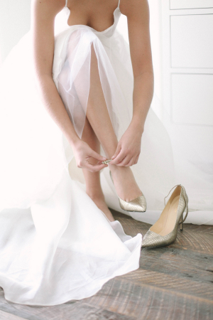 Bride in Silver Shoes2