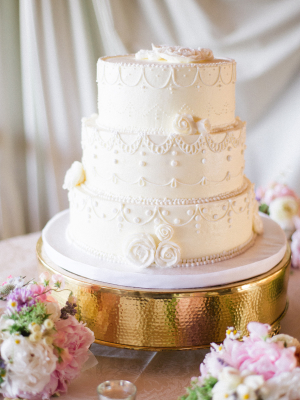 Sweet White Wedding Cake