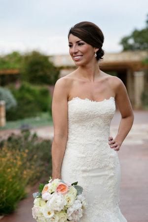 Elegant Strapless Bridal Gown