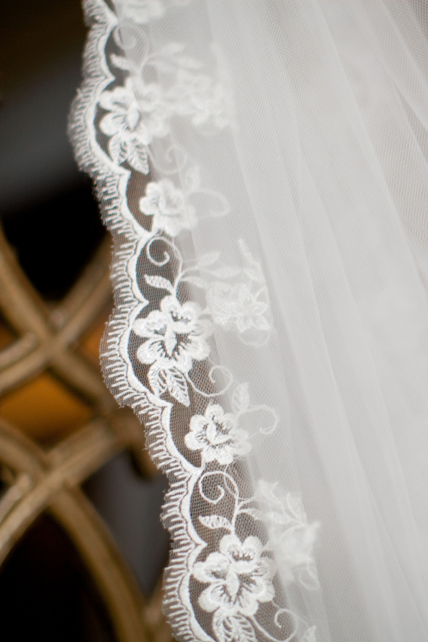 Scalloped Lace on Veil