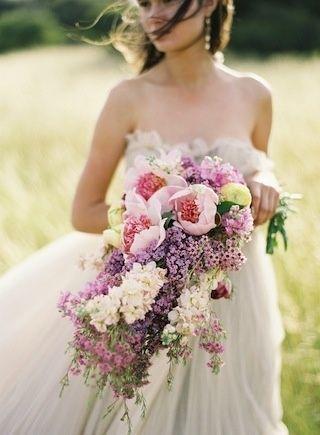 20 Spring Wedding Bouquets