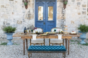 Luxe Elegant Outdoor Wedding Tablescape