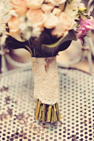 Vintage Lace Bouquet Wrap