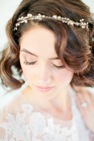Delicate Pearl Headband Bridal Hair Ideas