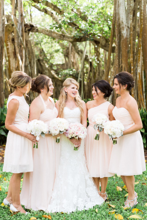 Bridesmaids in Pale Pink