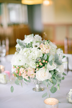 Ivory and Mint Centerpiece