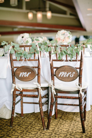 Mr and Mrs Chair Sign