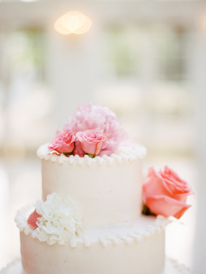 Fresh Flowers on Wedding Cake