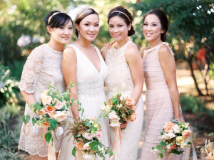 Pink Bridesmaids Dresses with Bouquets