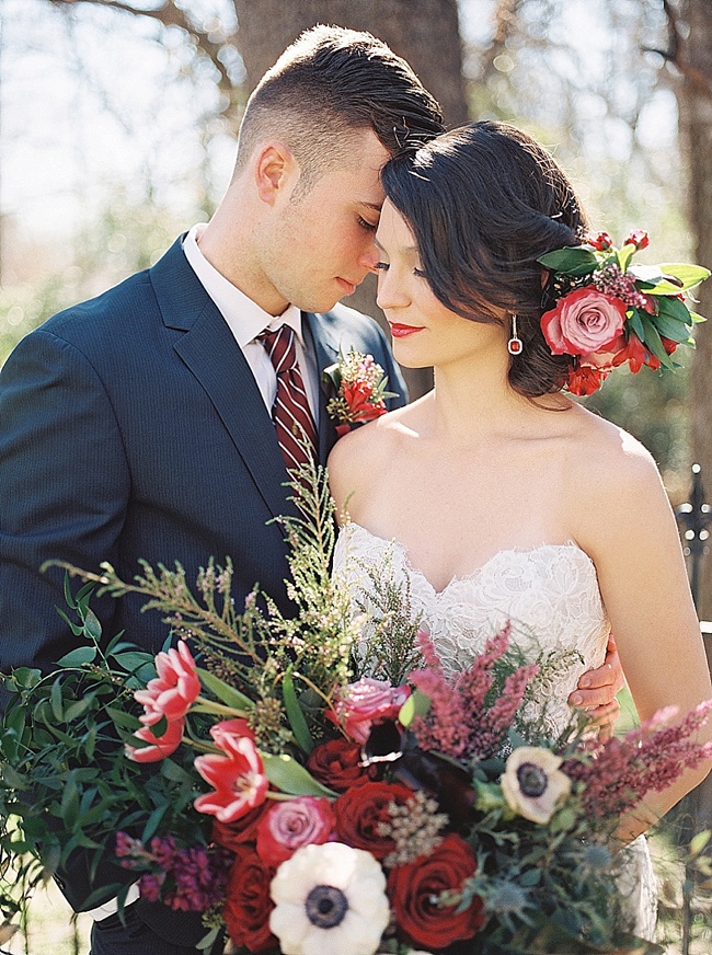 Romantic Winterberry Wedding Inspiration