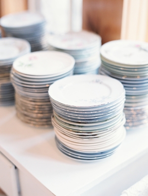 Vintage Plates for Wedding