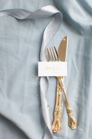 Place Card in Yellow Gold Calligraphy
