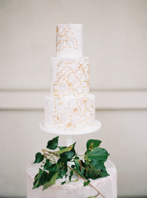 Modern White and Gold Wedding Cake