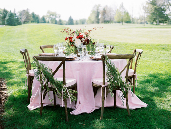 Pink and Red Wedding Table