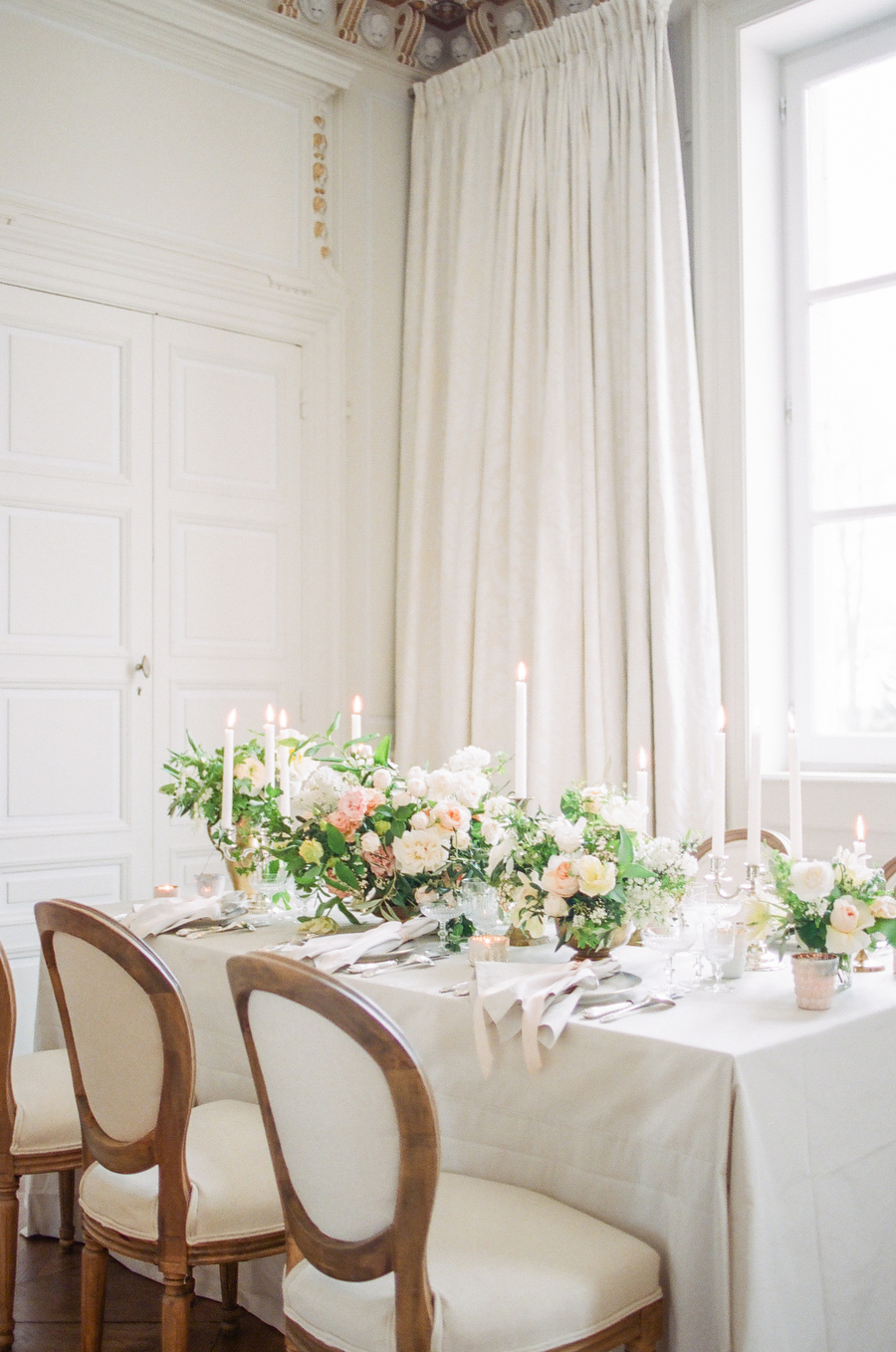 Elegant Whitewashed Wedding Table
