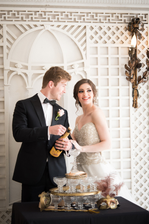 Armour House Masquerade Styled Shoot