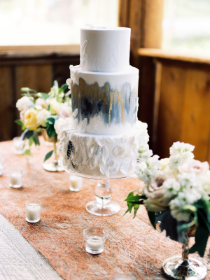 Feather Theme Wedding Cake