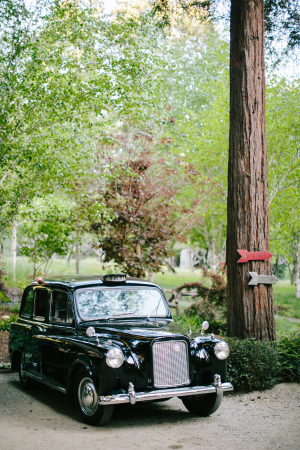 Vintage Black Cab at Wedding
