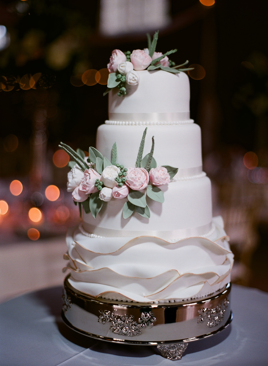 Wedding Cake with Icing Ruffles1