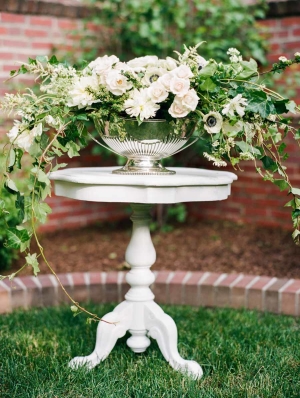 Centerpiece of Ivory and Green Flowers