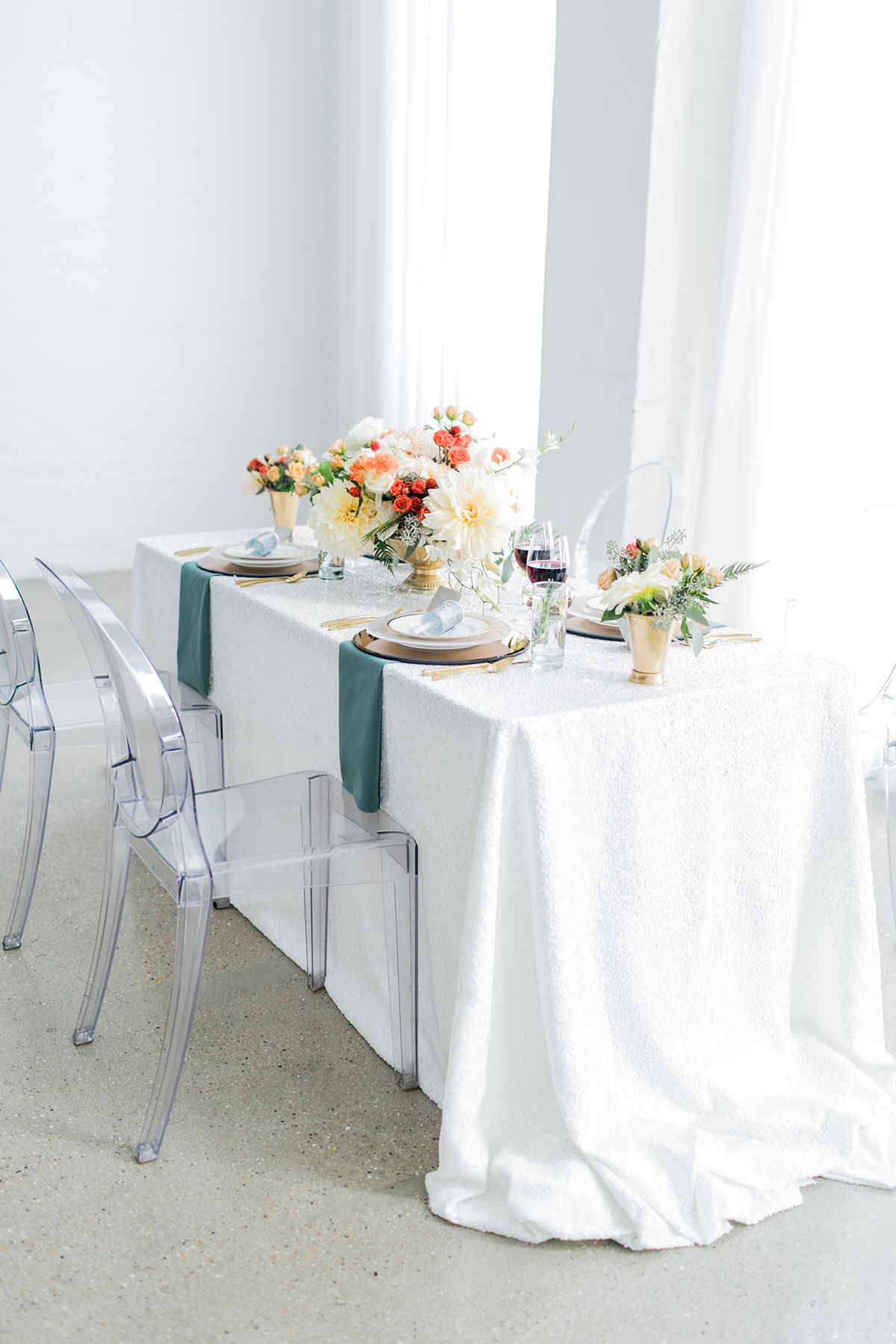 Glamorous and Modern Wedding Table