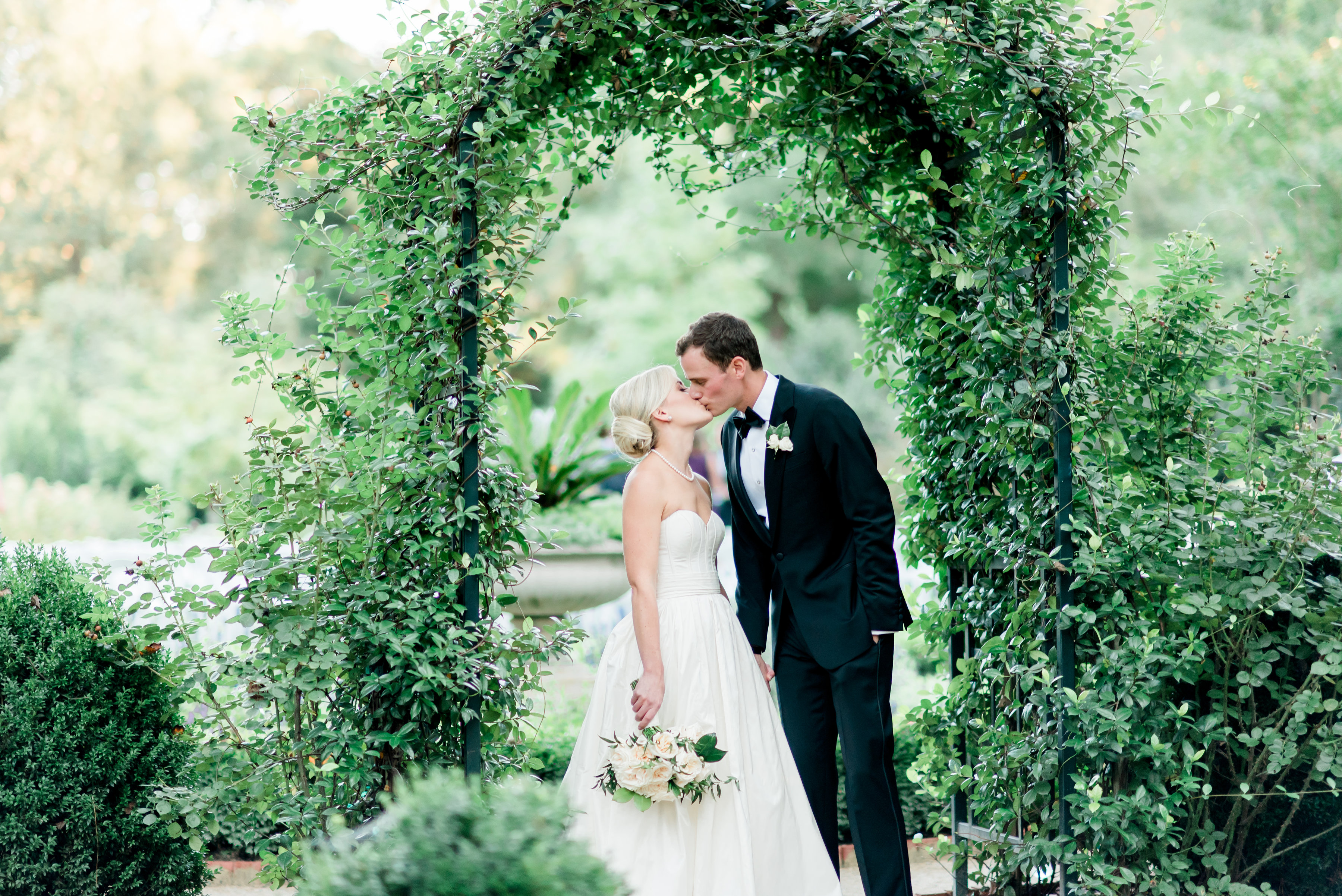 Classic Southern Mansion Wedding
