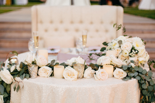 Sweetheart Table with Cream Roses
