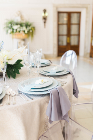 Blue and Ivory Wedding Table 1