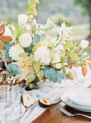 Ivory Amber Green Fall Wedding Flowers