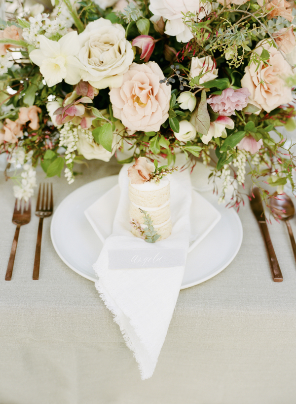 Blush and Ivory Centerpiece with Mini Cake
