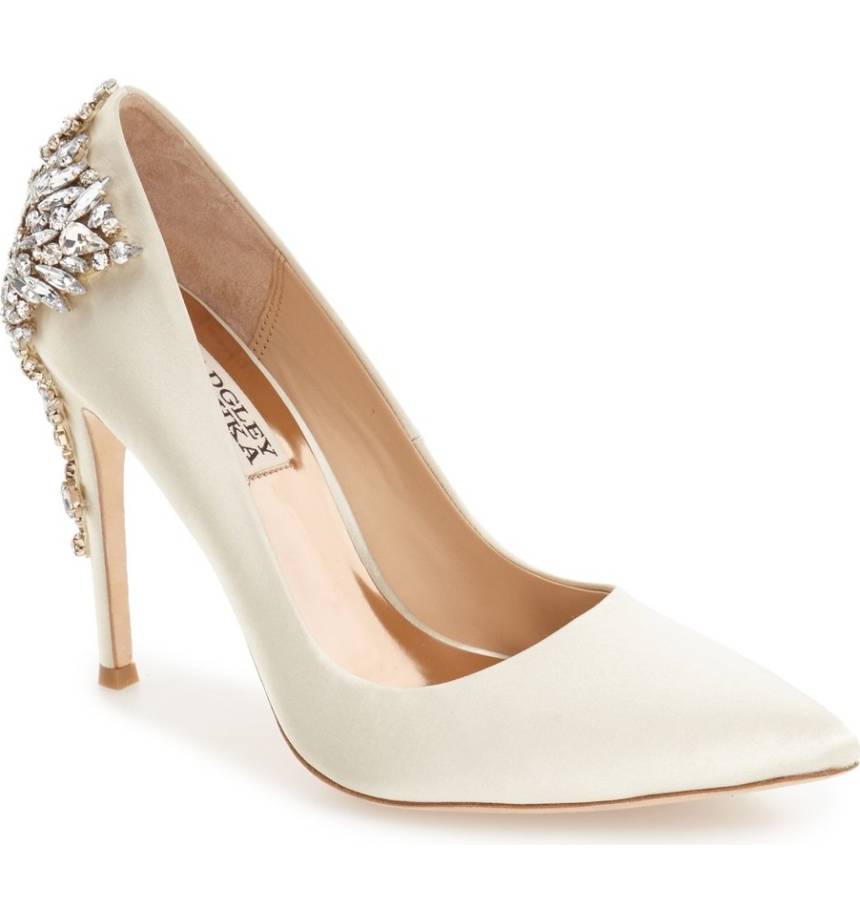 ‘Gorgeous’ Crystal Embellished Pointy Toe Pump