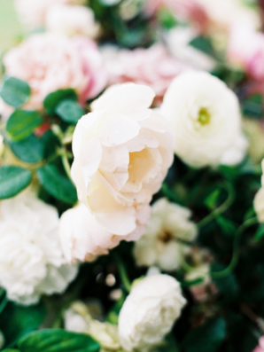 Delicate Wedding Flowers