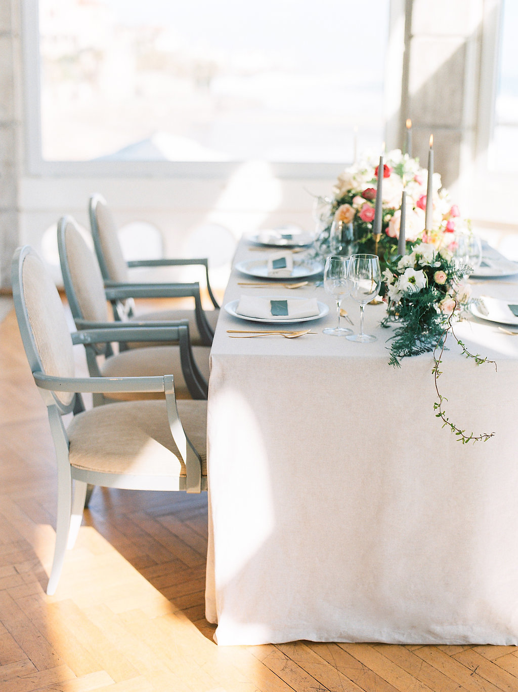 Gray and White Wedding Table
