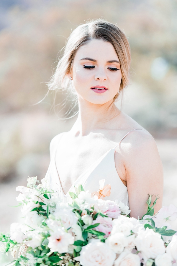 Natural Elegant Bride