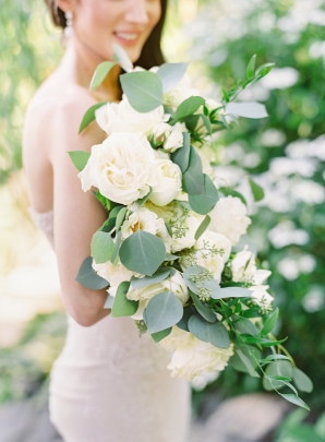 Romantic Ivory Bouquet