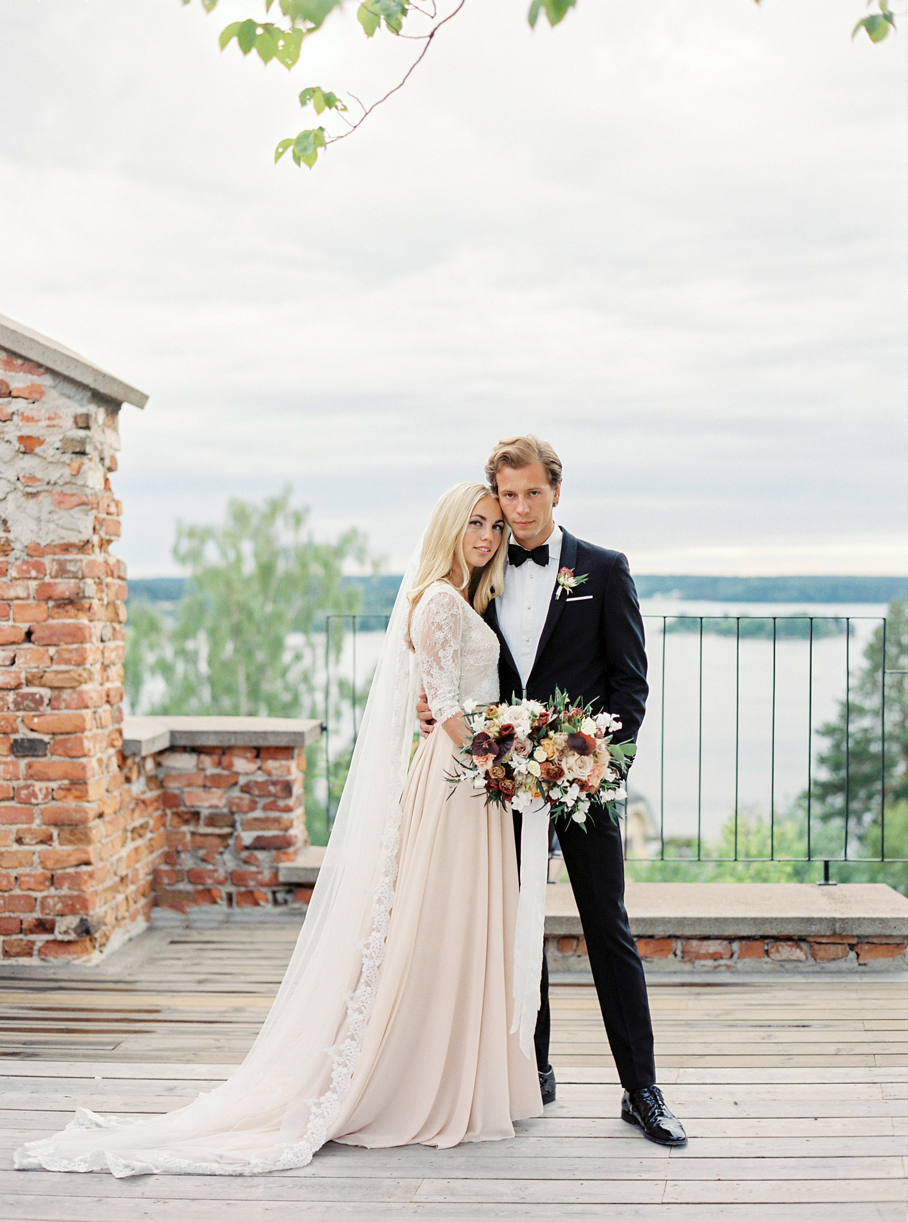 Bright and Warm Colored Wedding Inspiration in Sweden 2 Brides Photography43