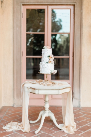 Romantic Peach Wedding Cake Table