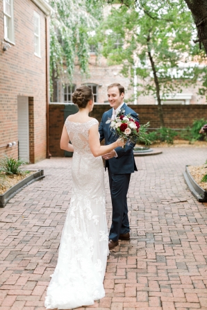 Traditional Virginia Wedding with Pops of Blue06