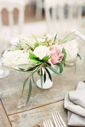 Pink and White Wedding Centerpieces
