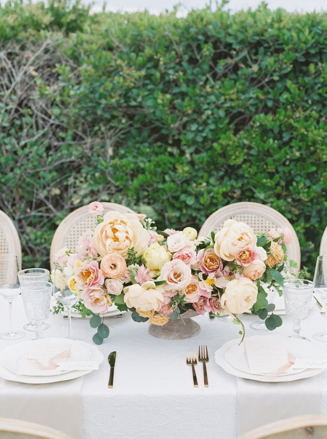 Colorful Summer Wedding Inspiration in Las Vegas Lianna Marie Photography24