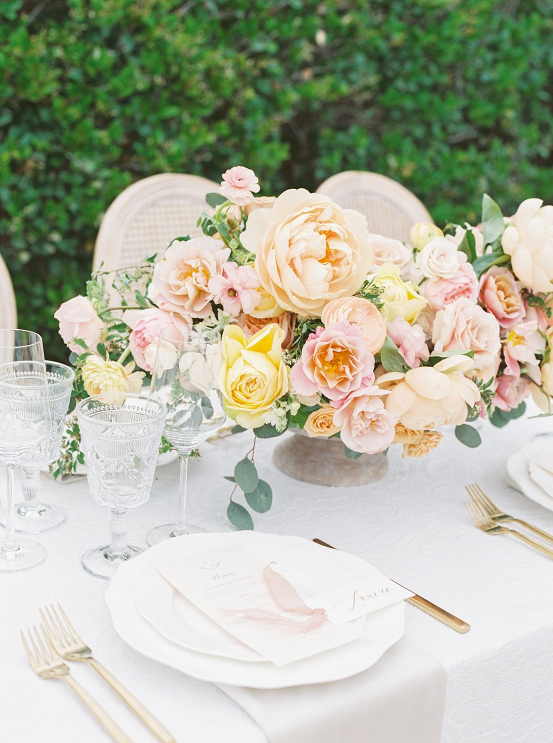 Colorful Summer Wedding Inspiration in Las Vegas Lianna Marie Photography37