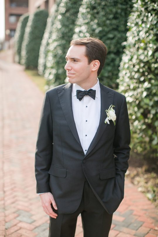 Timeless DC Wedding with Shades of Green Kristen Gardner Photography12