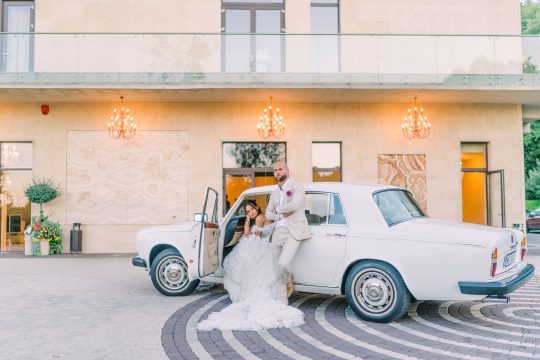 Elegant Rolls Royce Wedding Portrait