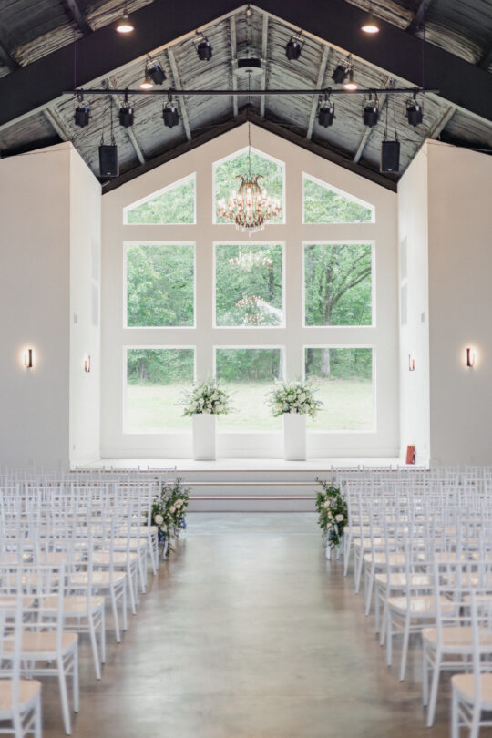 “One Big Party” Wedding in Arkansas | Elizabeth Anne Designs