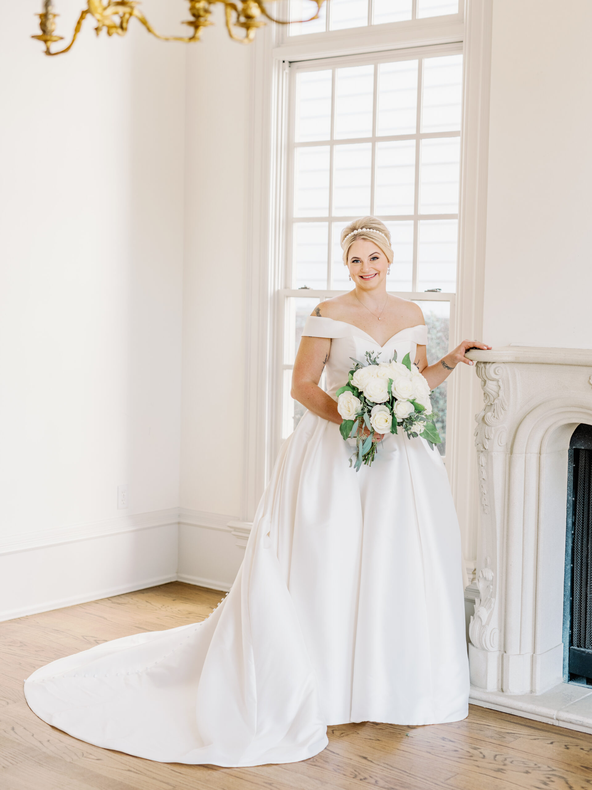 Texas Elegance with European Influences Bridal Portraits | Elizabeth Anne Designs