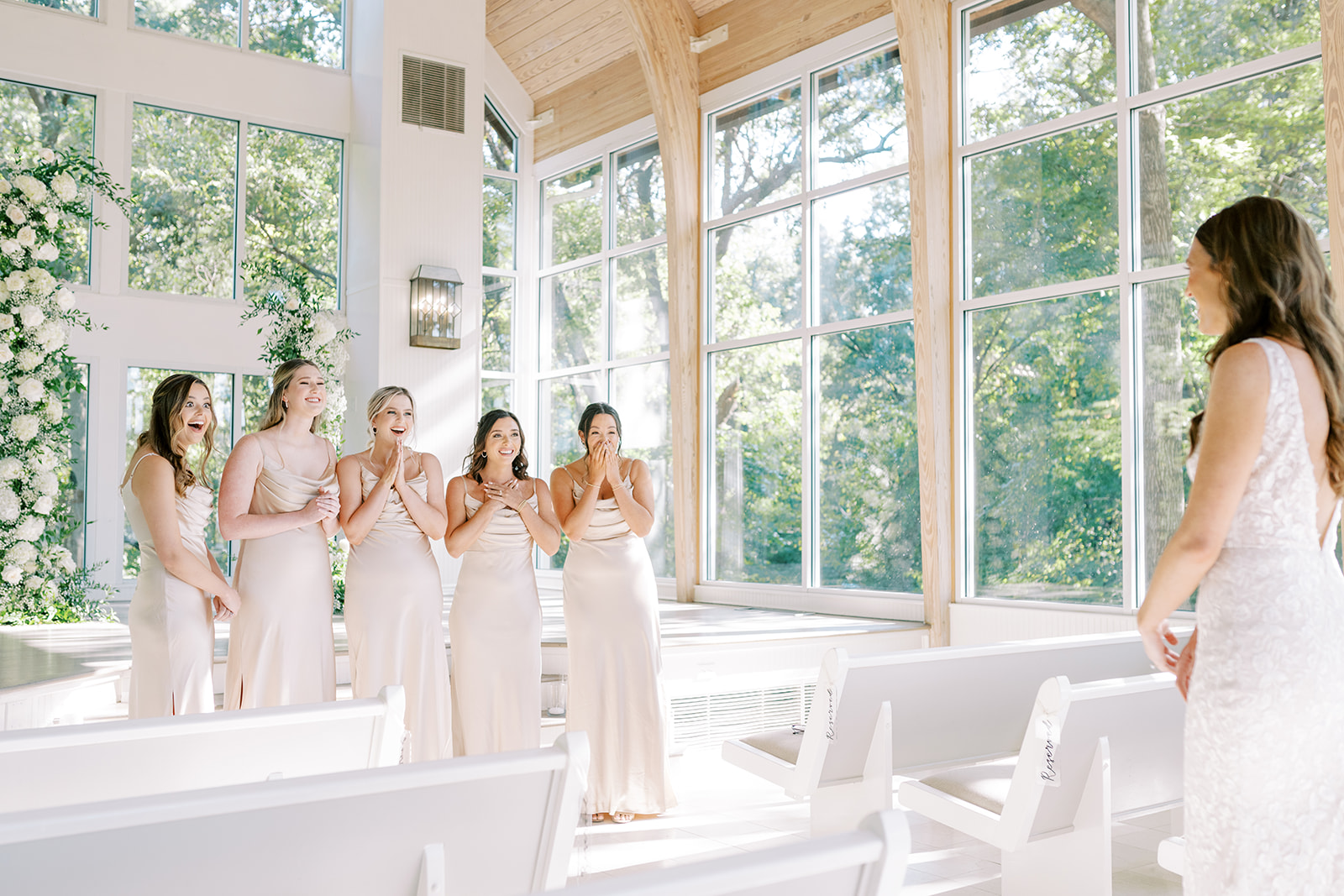 Embracing Elegance: A Minimalist Glass Chapel Wedding | Elizabeth Anne Designs